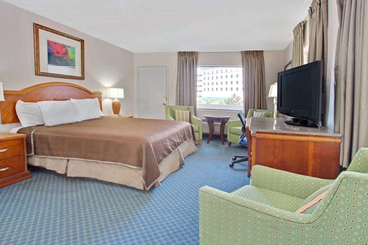 Travelodge By Wyndham Orlando Downtown Centroplex Luaran gambar